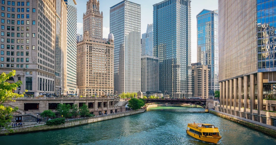 Ultimate Chicago Travel Guide: Top Attractions & Hidden Gems