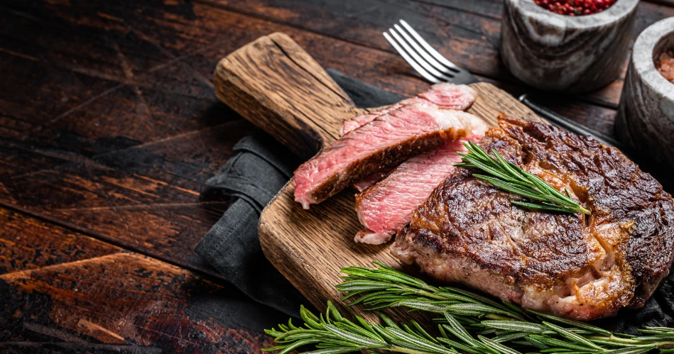 Top Chicago Foods You Must Try on Your Visit